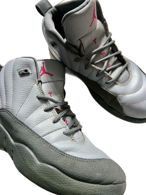Jordan 12's Retro 2.5Y