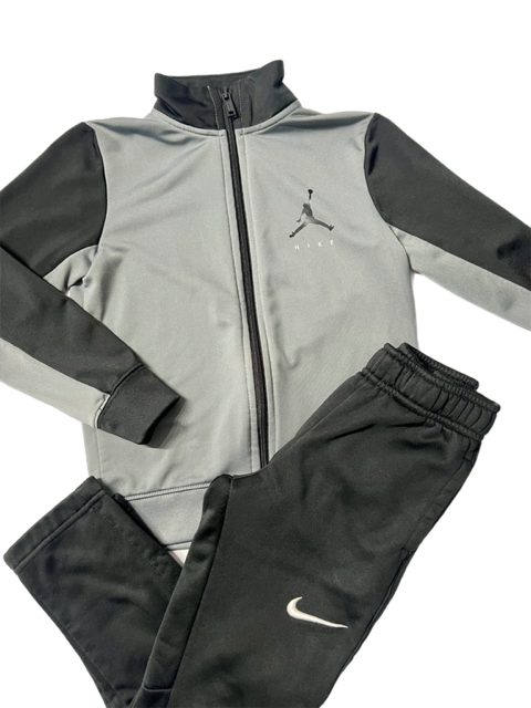 Boys Jordan Sweatsuit