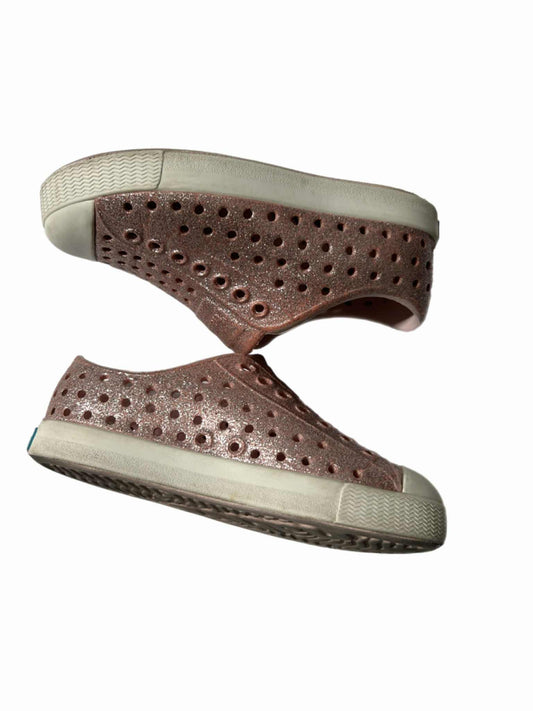 Girls Sparkly Slip-Ons  8